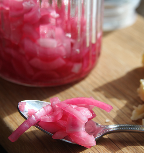 Quick Pickled Onions 5